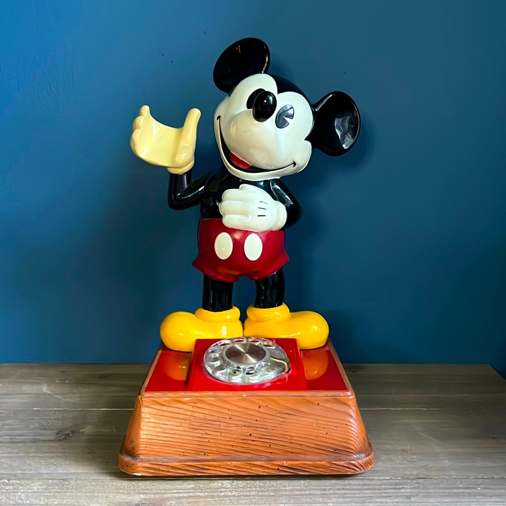 ❤️1970’s Mickey Mouse Rotary Dial Phone